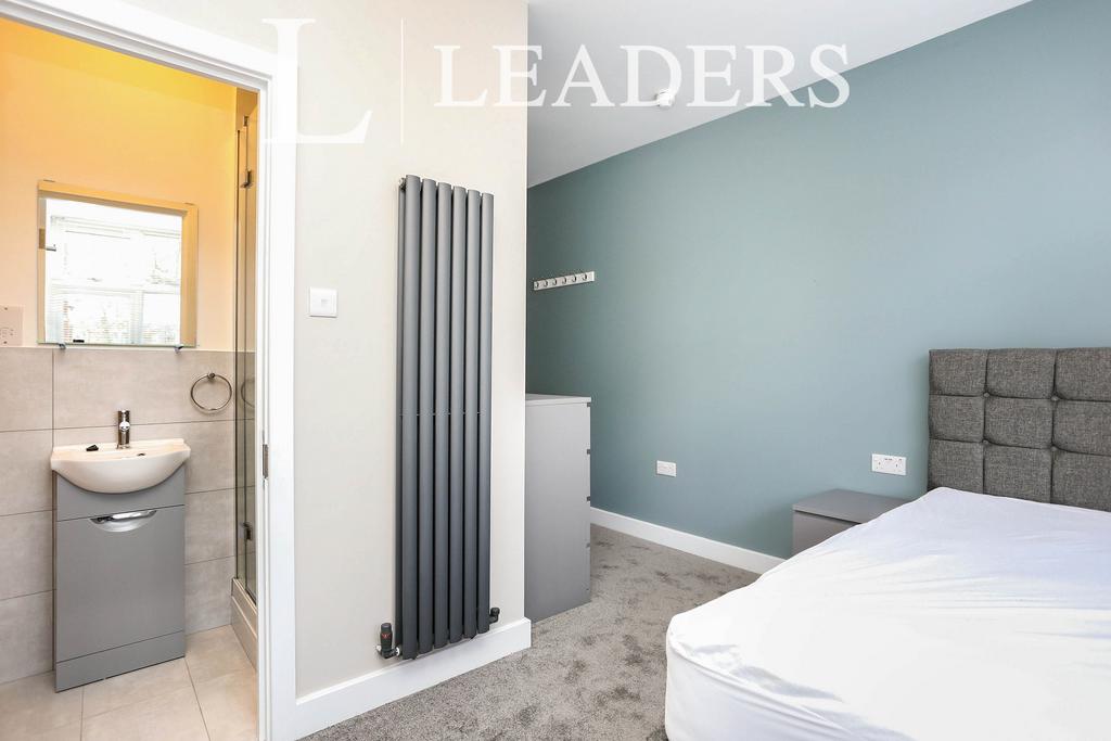 Room 3 to bath