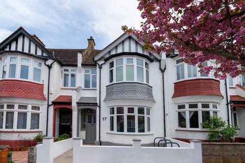1 bedroom in a house share to rent, Troutbeck Road, London, SE14