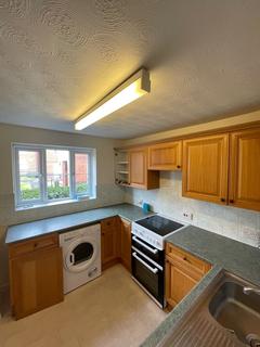 2 bedroom flat to rent, Millbridge, Halstead