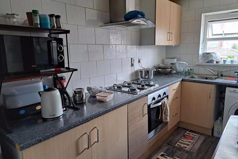 2 bedroom apartment for sale, Roslyn Close, Smethwick