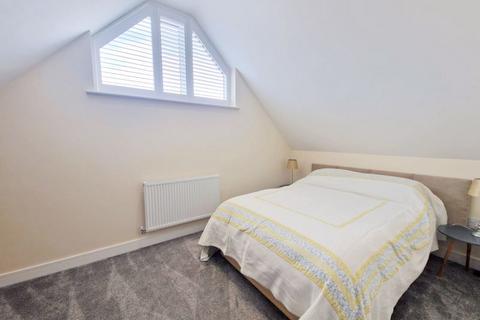 3 bedroom bungalow for sale, Astor Close, Gloucester GL3