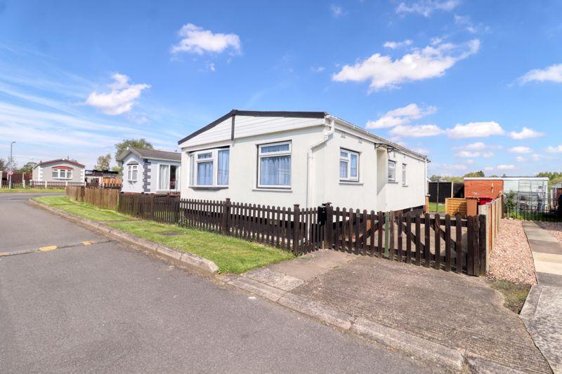 Main Avenue, Ashfield Park, Scunthorpe 3 bed detached bungalow for sale