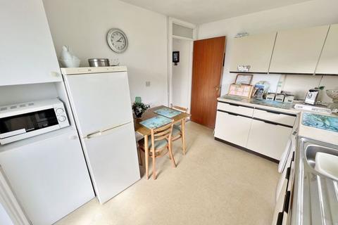 2 bedroom bungalow for sale, Elliott Close, Frome