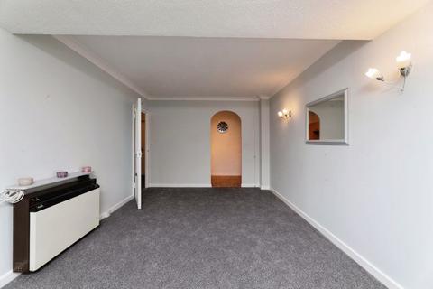 1 bedroom flat for sale, 142 Kings Head Hill, Chingford E4