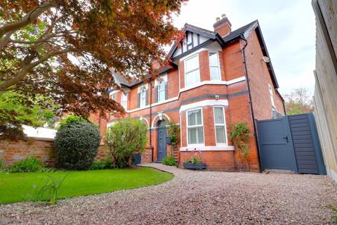 3 bedroom semi-detached house for sale, Crescent Road, Stafford ST17