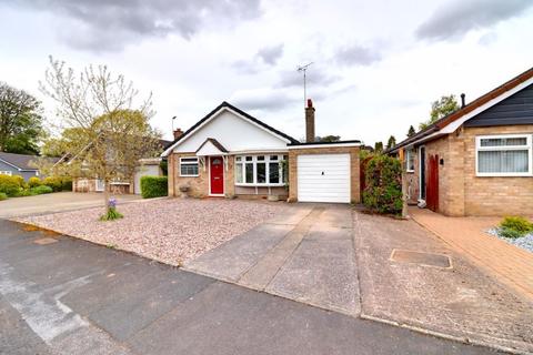 3 bedroom bungalow for sale, Clevedon Avenue, Stafford ST17