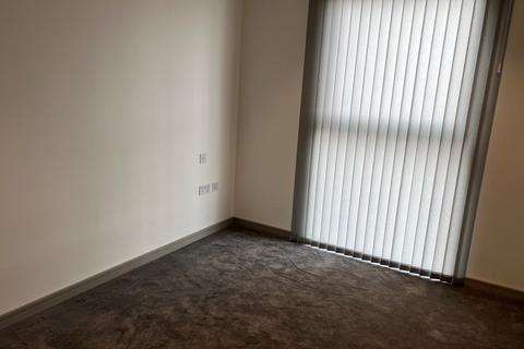 2 bedroom flat to rent, Eden Grove, Staines, TW18 4ZW