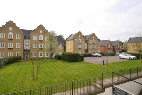 2 bedroom apartment to rent, Upton Park, Slough, SL1