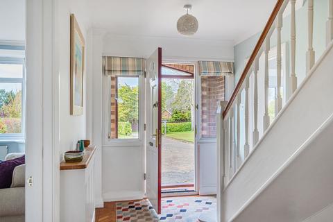 Holly Bourne Upperfield, Easebourne, Midhurst, GU29 9AE