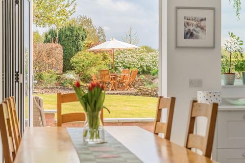 Holly Bourne Upperfield, Easebourne, Midhurst, GU29 9AE