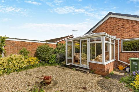77 Beechfield Drive, Kidderminster, DY11 5HQ