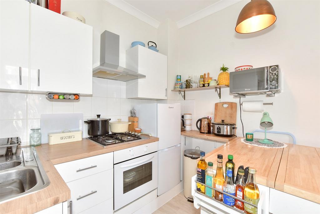 Lounge/ Kitchen