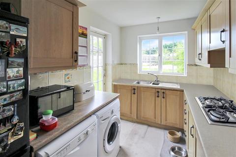 116 Chalet Hill, Bordon, GU35 0DE