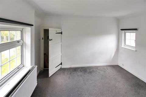 116 Chalet Hill, Bordon, GU35 0DE