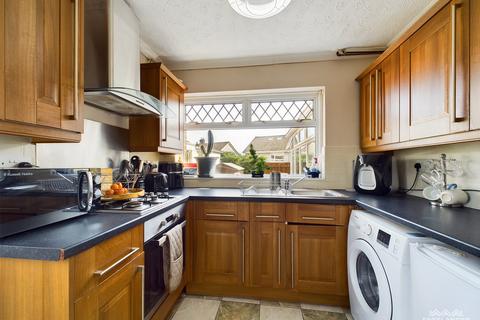 3 bedroom semi-detached house for sale, Thornhill Close, Cwmbran,