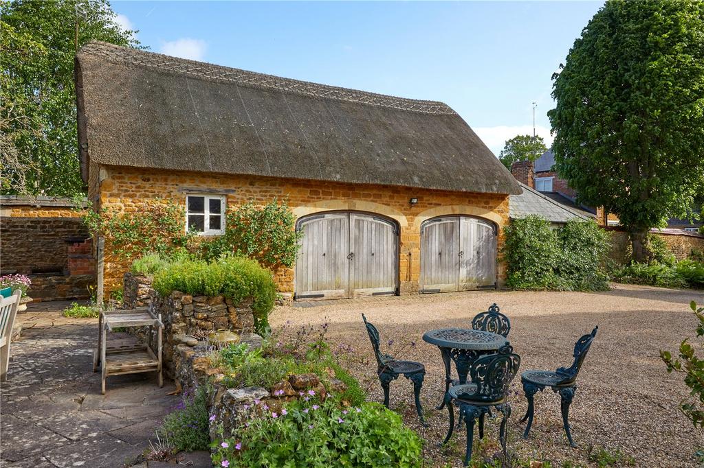 Outbuilding
