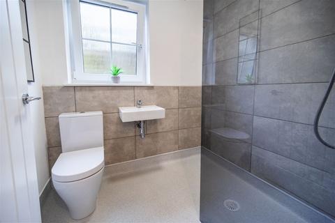 2 bedroom flat for sale, Bedwas Road, Caerphilly, CF83 3AR