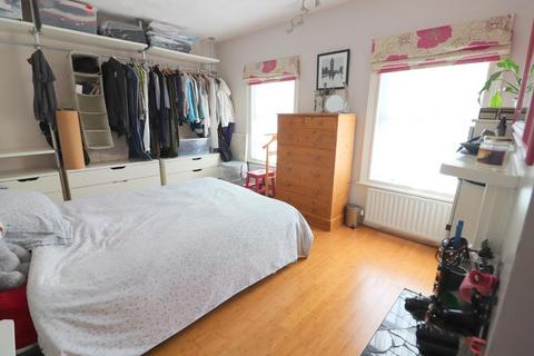 94 Clarendon Road, Luton, LU2 7PJ