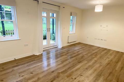 2 bedroom flat to rent, High Wycombe