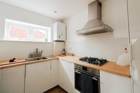 Flat 6, 35 Lodge Road, Croydon, CR0 2PL