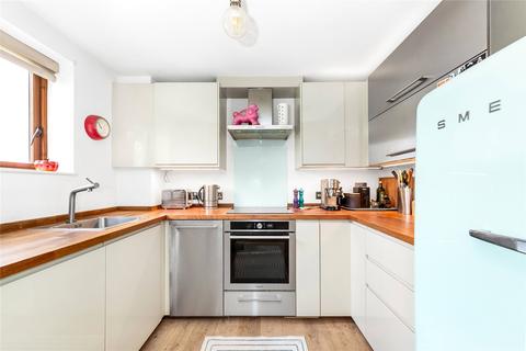 2 bedroom apartment for sale, Clarke Close, Croydon, CR0