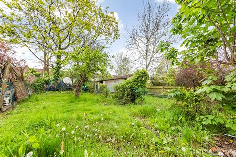 101 Headcorn Road, Thornton Heath, CR7 6JS
