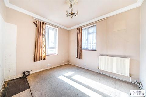 2 bedroom maisonette for sale, Eastcote Lane, Harrow, Middlesex