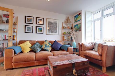 2, Headington Meerut Road, Brockenhurst, SO42 7TD
