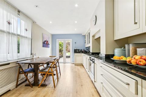 4 bedroom terraced house for sale, Bramfield Road, SW11