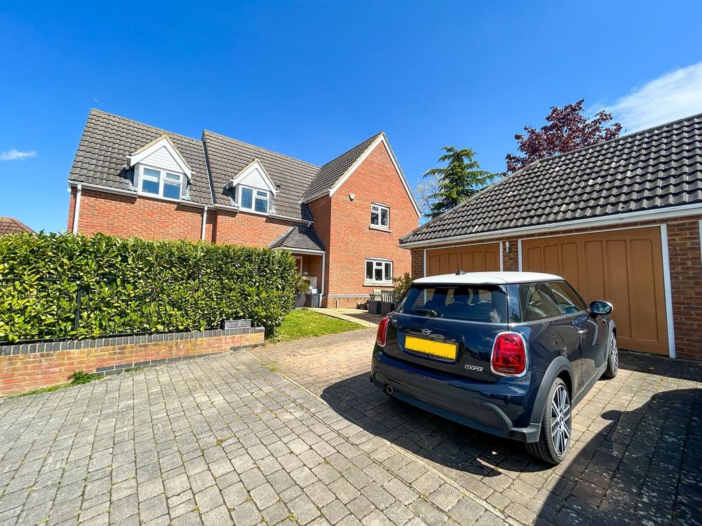 Whiteman Gardens, Langford... 5 bed detached house for sale £800,000