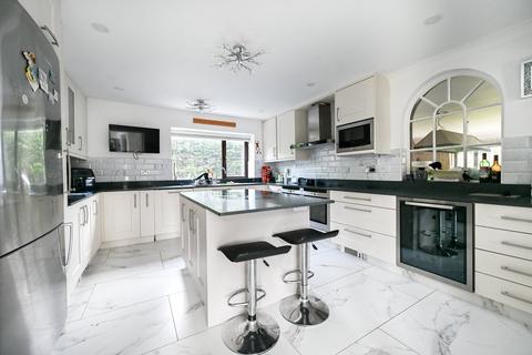 Homelea Abbotswell Road, Blissford, Fordingbridge, SP6 2JF