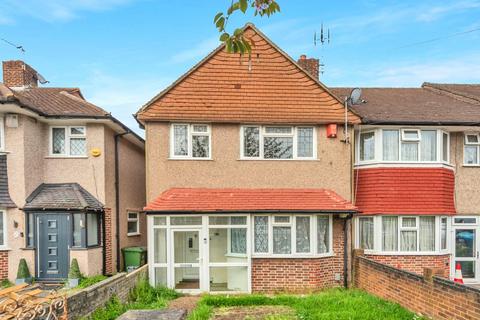 3 bedroom semi-detached house for sale, Longhill Road, London