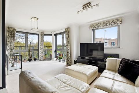 2 bedroom apartment for sale, Avalon Court, Hartswood Close, Bushey WD23 2GF