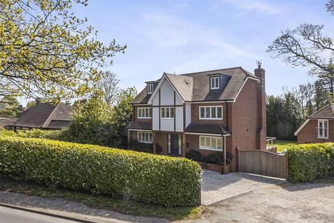 5 bedroom detached house for sale, Beacon Road, Crowborough
