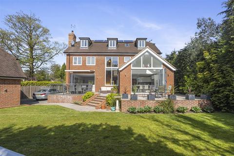 5 bedroom detached house for sale, Beacon Road, Crowborough