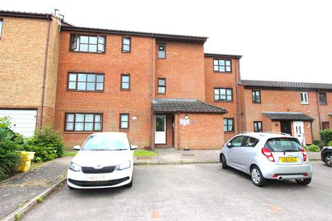 1 bedroom flat to rent, Newcourt, Cowley, Middlesex