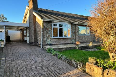 2 bedroom semi-detached bungalow for sale, Gloucester Crescent, Wigston, LE18