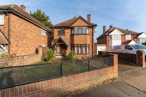 3 bedroom detached house to rent, Speart Lane, Hounslow TW5