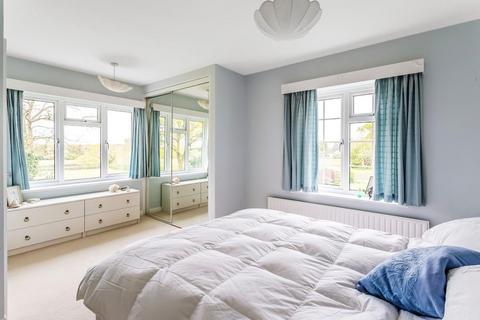 12 Atwood, Little Bookham, Leatherhead, KT23 3BH