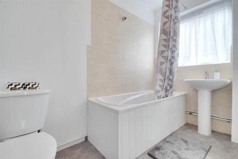 22 Kithurst Crescent, Goring By Sea, Worthing, BN12 6AJ