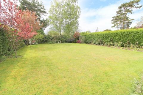 18 Ridge Park, Purley, CR8 3PN