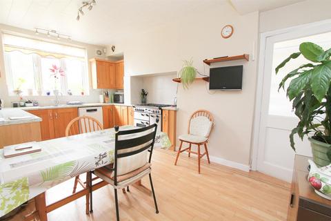 18 Ridge Park, Purley, CR8 3PN