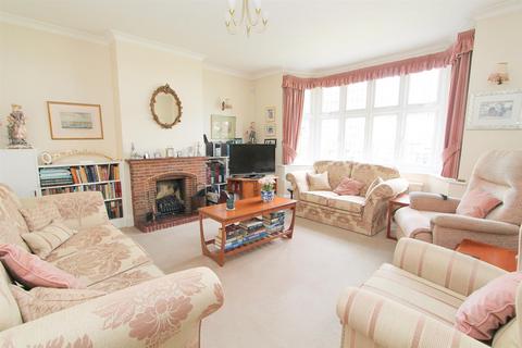 18 Ridge Park, Purley, CR8 3PN