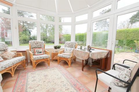 18 Ridge Park, Purley, CR8 3PN