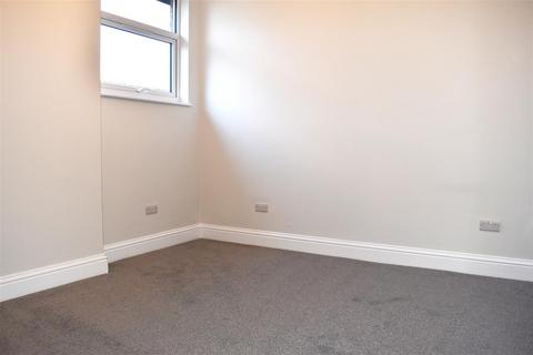 1 bedroom property to rent, Mowbray House, Topcliffe Road, Sowerby