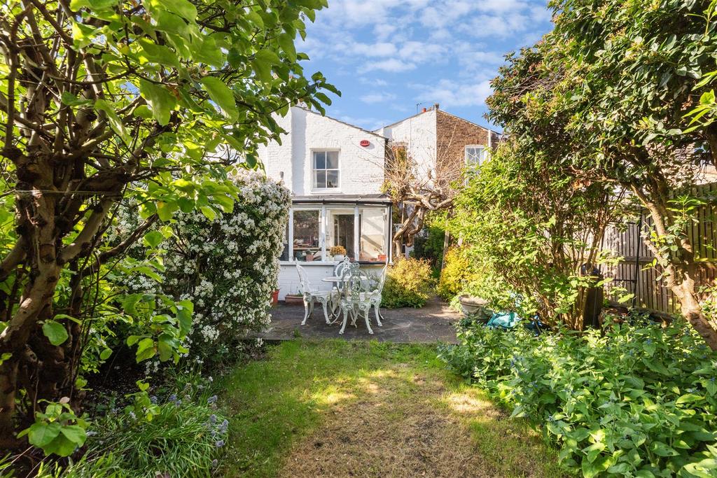 Wellesley Road, W4 - FOR SALE