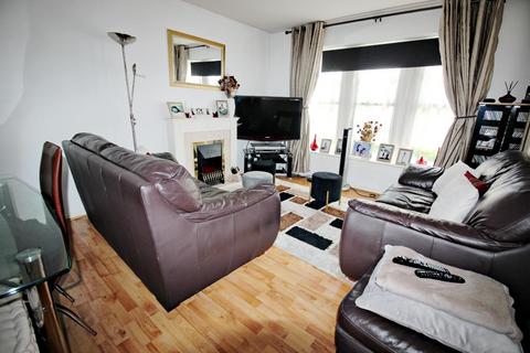 2 bedroom apartment for sale, Princess Alice Way, London