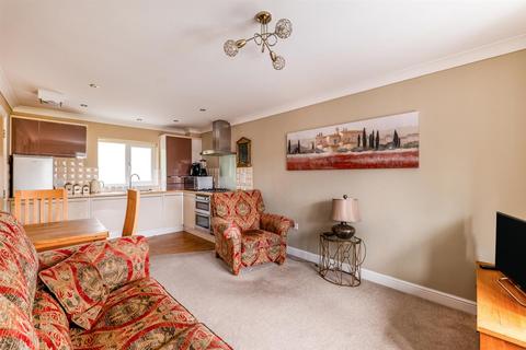 2 bedroom apartment for sale, Sky Court, Worcester