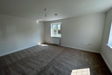 2 bedroom end of terrace house for sale, Tewkesbury Road, Gloucester GL2