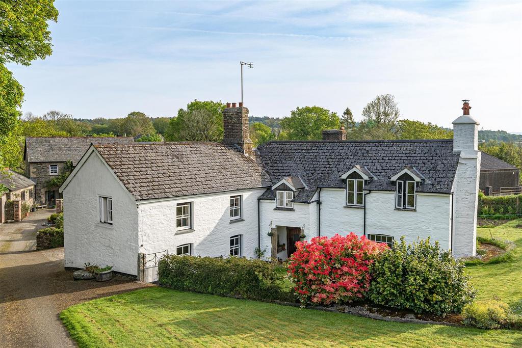 Stoke Climsland, Callington 5 bed detached house for sale £699,950